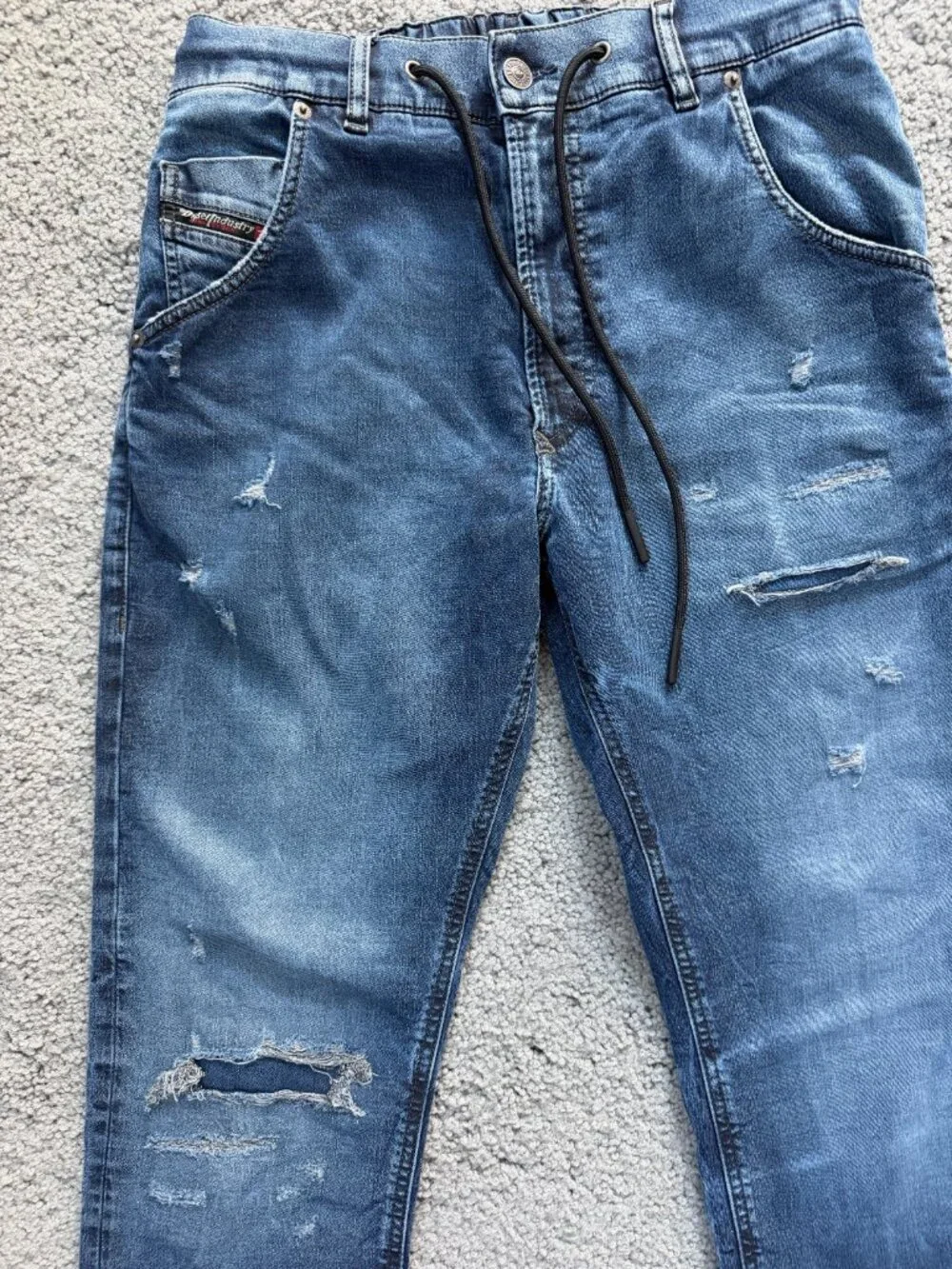 Diesel Krooley-NE JoggJeans Distressed Sweat Jeans W30 Medium Blue 0670U
